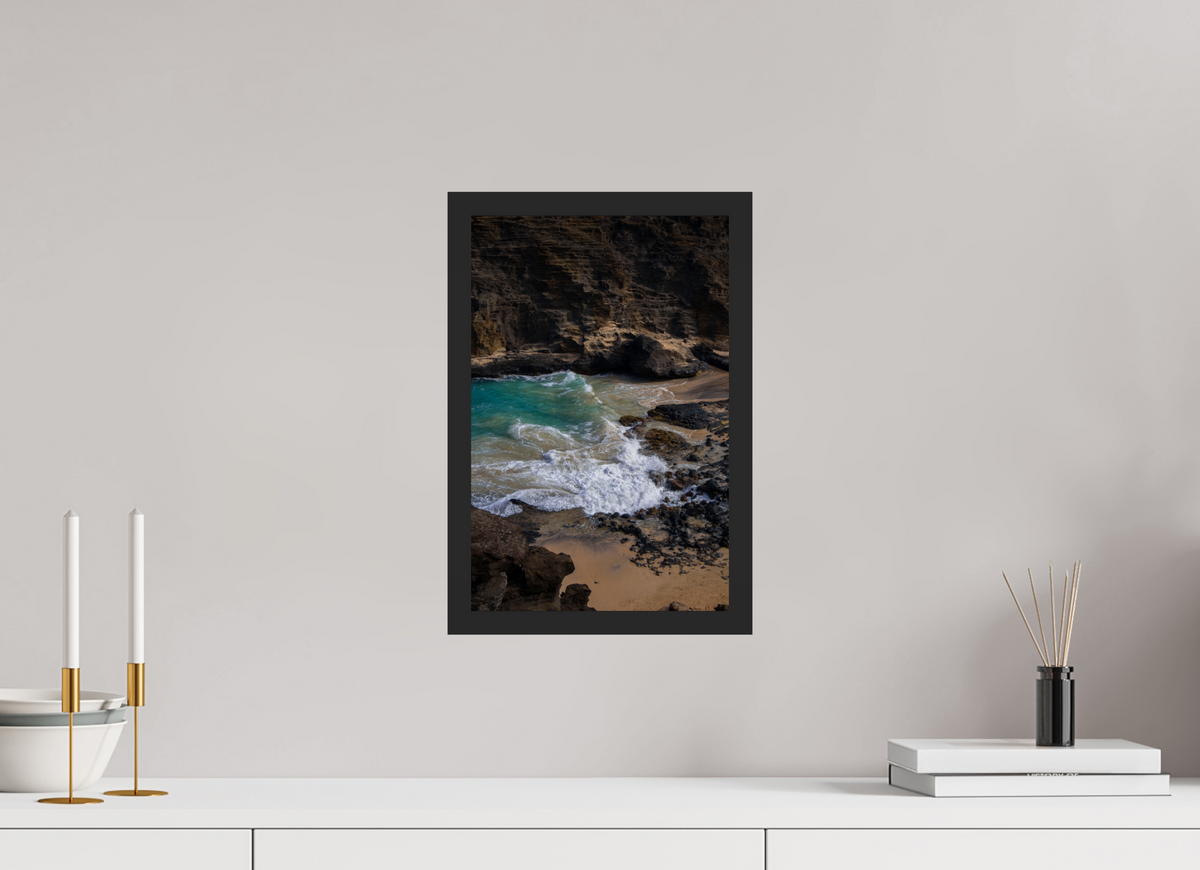 10 x 15″, Portrait Gallery Frame Matte Black Pacific Beauty